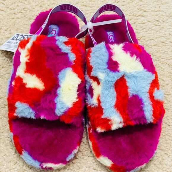 NWT UGG Fluff Yeah Pink Camopop Shearling Slippers Women’s Sz 6 - Picture 1 of 16